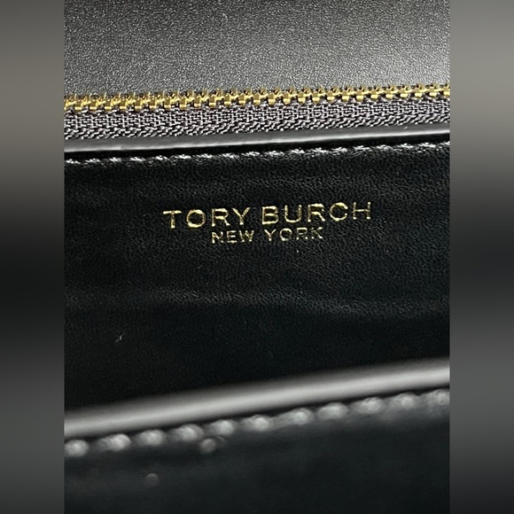 77044 - Tory Burch Eleanor Embossed Small Convertible Shoulder Bag - Picture 11 of 14